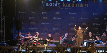 mustafa-kandirali-eserleriyle-anildi.jpg