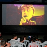 osmangazi-belediyesi-cocuklara-yazlik-sinema-keyfi-yasatiyor.jpg
