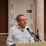 ayvalikin-uretim-tarihine-isik-tutan-yeni-kitap-tanitildi.jpg