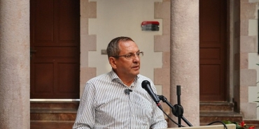 ayvalikin-uretim-tarihine-isik-tutan-yeni-kitap-tanitildi.jpg