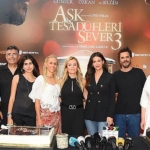 benestanin-ortak-yapimciligini-ustlendigi-ask-tesadufleri-sever-3un-cekimleri-tamamlandi.jpg