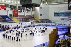 buyuksehirin-balkan-danslari-kursunda-coskulu-final.jpg