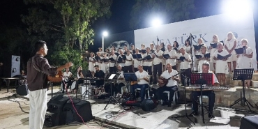 didim-belediyesi-halk-muzigi-korosu-konserine-yogun-ilgi.jpg