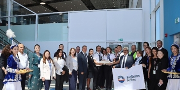 izmir-ile-almati-arasinda-direkt-ucuslar-basladi.jpg