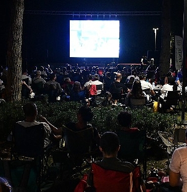 iznikte-yazlik-sinema-sezon-finali-yapti.jpg