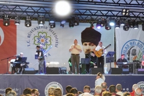 milas-belediyesi-populer-muzik-orkestrasi-mylasa-band-orende-unutulmaz-bir-konser-verdi.jpg