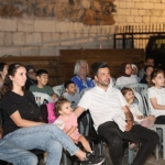 osmangazide-sinema-keyfi-tarihi-surlarin-golgesinde-yasandi.jpg