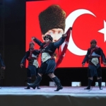 sarayda-halk-danslari-gecesine-buyuk-ilgi.jpg