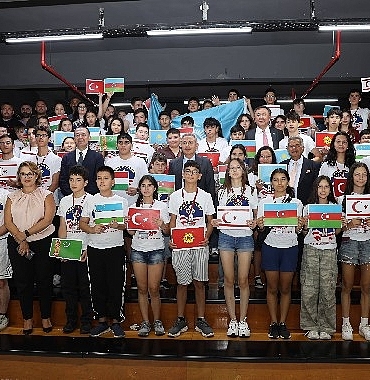 turk-dunyasinin-genc-uzay-kasifleri-uzay-kampi-turkiyede-bulustu.jpg