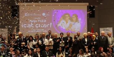 yapay-zeka-meslekleri-degil-kullanmayanlari-geride-birakacak.jpg