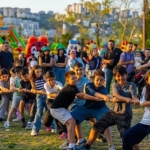 yaz-aksamlari-cik-disariya-oynayalim-ile-renklendi.jpg