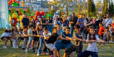 yaz-aksamlari-cik-disariya-oynayalim-ile-renklendi.jpg