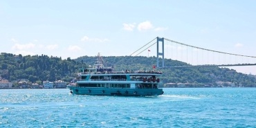 yuzlerce-cocugun-sunnet-soleni-bogaz-turuyla-taclandi.jpg