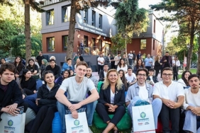 Bakırköy’de gençlerin üniversite başarısı kutlandı