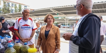 Başkan Hatice Gençay, Zeytin Pazarı’nın İlk Gününde Üreticilerle Buluştu