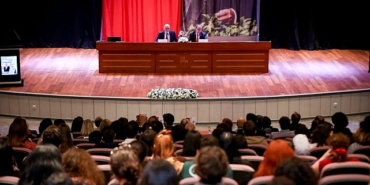DEÜ Söyleşilerinde “Köklerden Günümüze Türk Dili” Konuşuldu