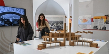 İZKİTAP ziyaretçileri Kültürpark’taki sergileri keşfetti