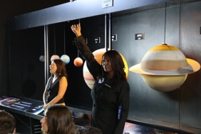 Karman Hattını Geçen Astronot Aisha Bowe, Çiğli’de öğrencilerle buluştu