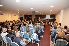 Narlıdere 3. Yaş Üniversitesi’nde İlk Ders Zili Çaldı